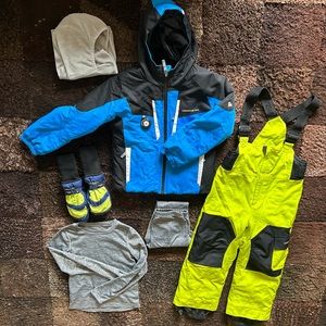 Obermeyer ski set INCLUDES thermal wear, mittens and balaclava